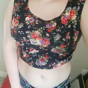 Flower print crop top
